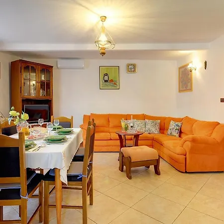 Apartment Oberhalb Des Limfjords Liegt Diese Mit Pool, Terrrasse Und Grillplatz *