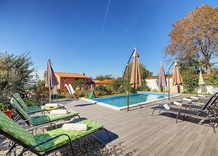 Oberhalb Des Limfjords Liegt Diese Mit Pool, Terrrasse Und Grillplatz * Barat (Rovinj)