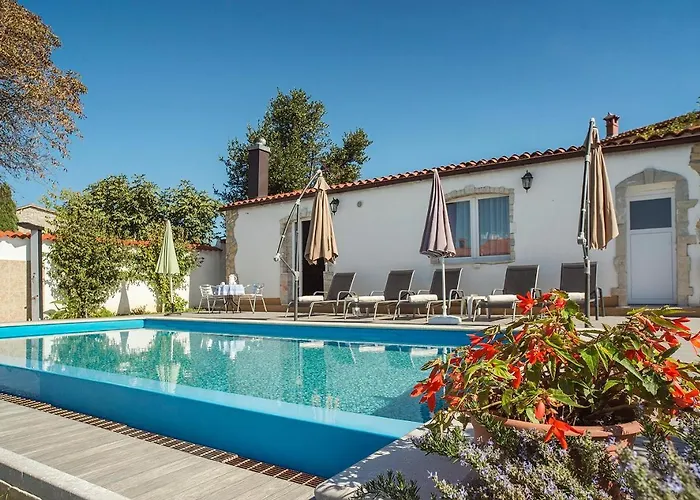 Oberhalb Des Limfjords Liegt Diese Mit Pool, Terrrasse Und Grillplatz Διαμέρισμα *