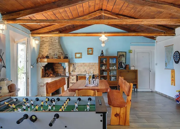 Oberhalb Des Limfjords Liegt Diese Mit Pool, Terrrasse Und Grillplatz Διαμέρισμα *