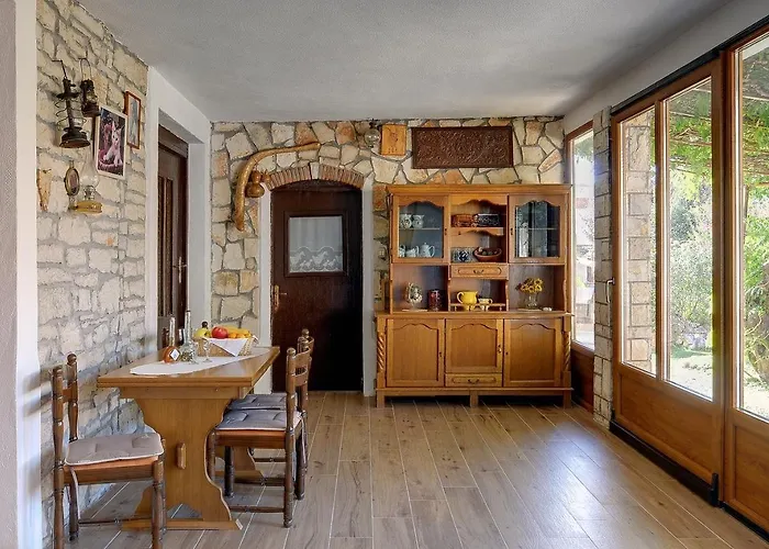 Oberhalb Des Limfjords Liegt Diese Mit Pool, Terrrasse Und Grillplatz * Barat (Rovinj)