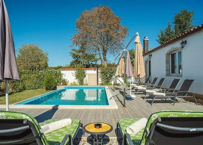 Oberhalb Des Limfjords Liegt Diese Mit Pool, Terrrasse Und Grillplatz *